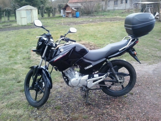  Belle  Yamaha  125 YBR  Raye sur authie Marche fr