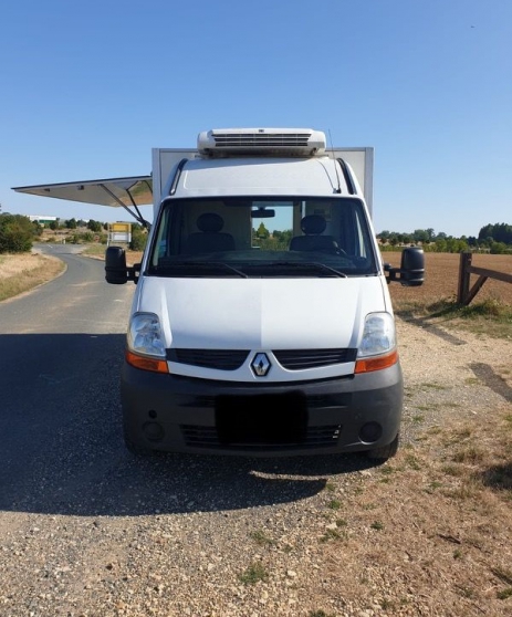 Annonce occasion, vente ou achat 'Camion magasin renault master'