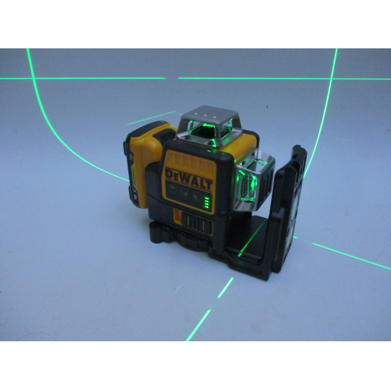 Annonce occasion, vente ou achat 'DeWALT DCE089G - Laser 360'