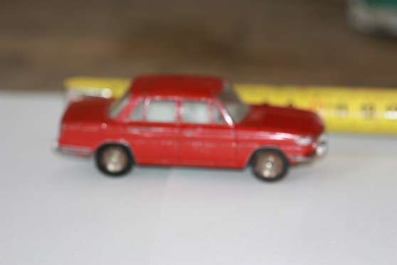 BMW 1500 N° 534 DINKY TOYS