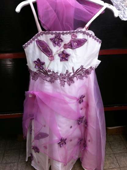 Annonce occasion, vente ou achat 'Robe de cortge neuve violet mauve'