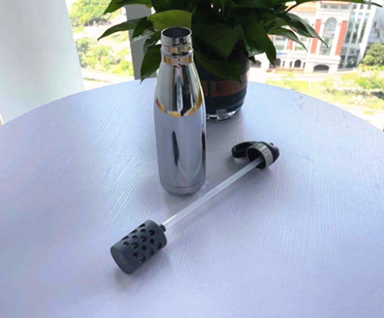 Annonce occasion, vente ou achat 'Stainless steel metal water bottle'