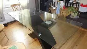 Table de salle a manger en verre