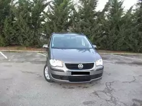 Volkswagen Touran (2)