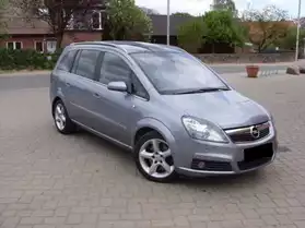 Opel Zafira 1.9 CDTi Cosmo