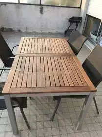 Table de terrasse