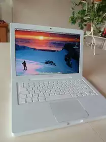 Macbook 13'' 2,2 Ghz, 250Go, Lion,URGENT