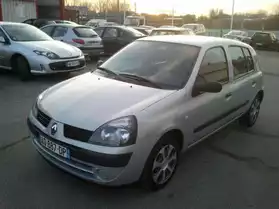 Renault Clio AUTHENTIQUE 1.2L E