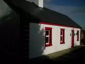 Au Nord-Ouest de l'Irlande, 2 cottages s