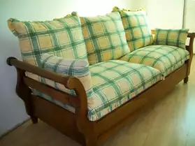 canapé lit +fauteuils en noyer