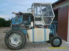 tracteur enjambeur