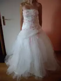 Jolie robe de mariée neuve T40