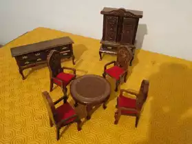 Salle à manger miniature