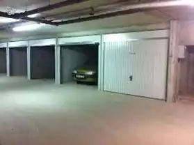 Garage bos fermé