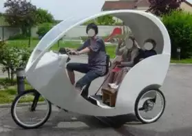 Tricycle-Vélo bulle à assistance électri