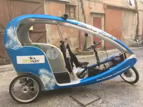 Rickshaw Vélotaxi Pedicab Tricycle élect