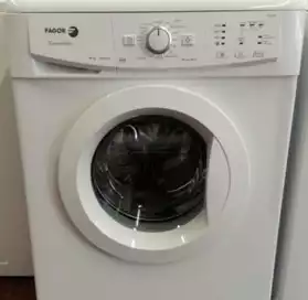 Machine à laver le linge - hublot - Exce