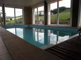 location chalet avec piscine intérieure