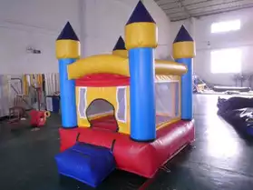 Chateau pour enfants de bas age