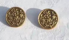 2 boutons anciens en metal doré art déco