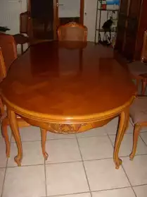 Table ovale + 6 chaises en merisier