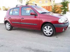 Renault Clio 1.1 année 2000