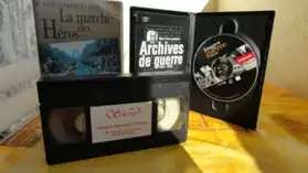 1 DVD ROM et 1 K7 VHS IMAGES DE GUERRE 1