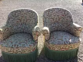 Vante de deux fauteuil crapaud