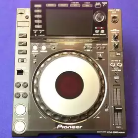 Don de 2 PIONEER CDJ-2000 DJ PLAYERS + D