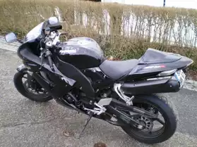 Kawasaki zx10r ninja noir en full