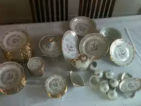 service de table en porcelaine