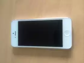 Iphone 5 blanc en parfait état!