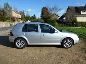 Volkswagen GOLF 4 2002