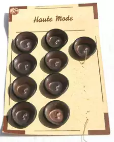 boutons anciens marrons plaque de 9 neuf