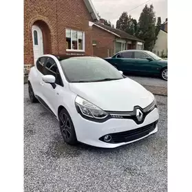 Renault clio 1.2 Cc essence année 2015 !