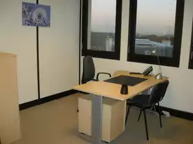 Bureau de 12 m² dans Centre d'affaires