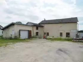 Maison Laval-sur-Vologne à rénover