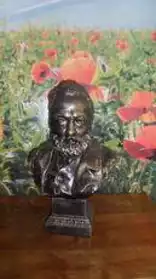 Grand Buste de Victor Hugo
