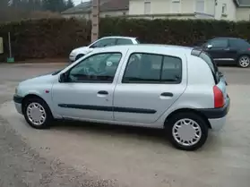 Renault Clio ii 1.9 dti rxe 5portes