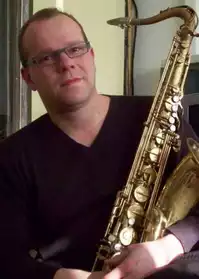Prof de saxophone donne cours
