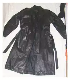 Manteau long en cuir noir épais taille L