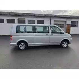 Volkswagen Transporter 8 places