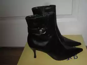 boots noires