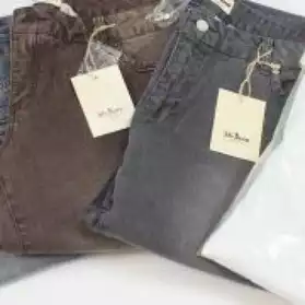 Jeans pour femmes- stock