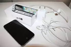 Smartphone Apple iPhone 4S Dernier Modèl