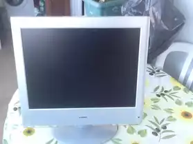 Télévision Toshiba écran plat