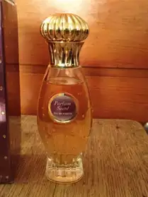 PARFUM SACRE, de CARON