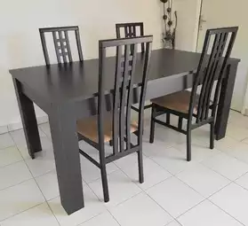 Salle à Manger Table + 4 Chaises