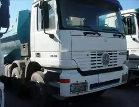 Camion 8x4 Mercedes 41-41