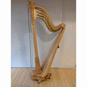 Harpe à pédales de concert
